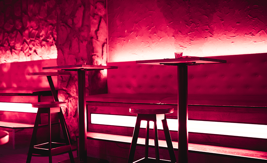 Eingang's Lounge